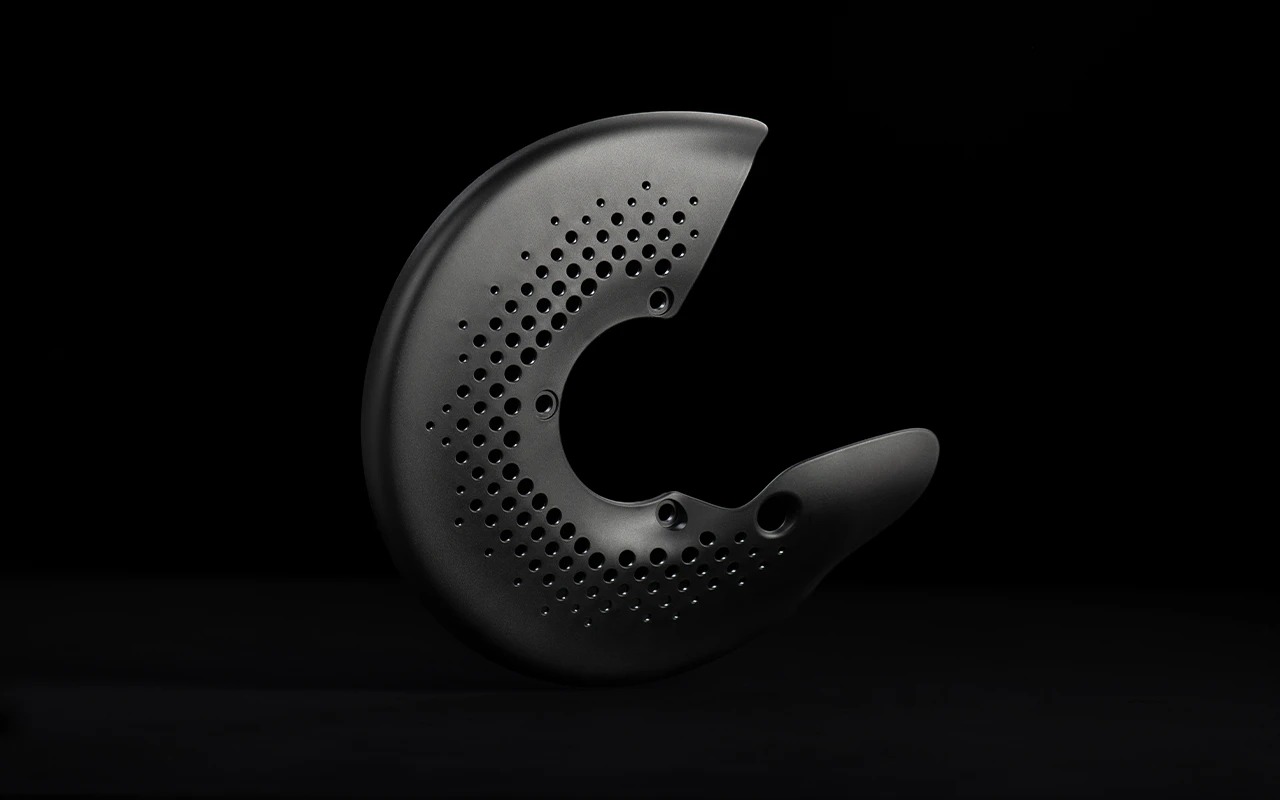 g04gjugziO_front disc guard.jpg